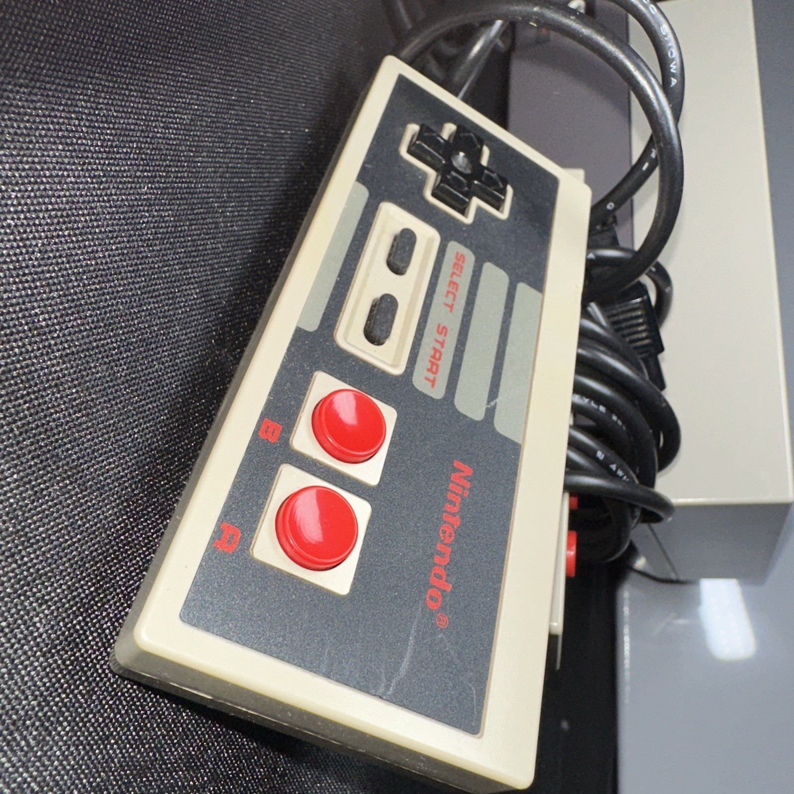 WORKING Original Nintendo NES-001 Bundle Super Mario Bros – Two Controllers