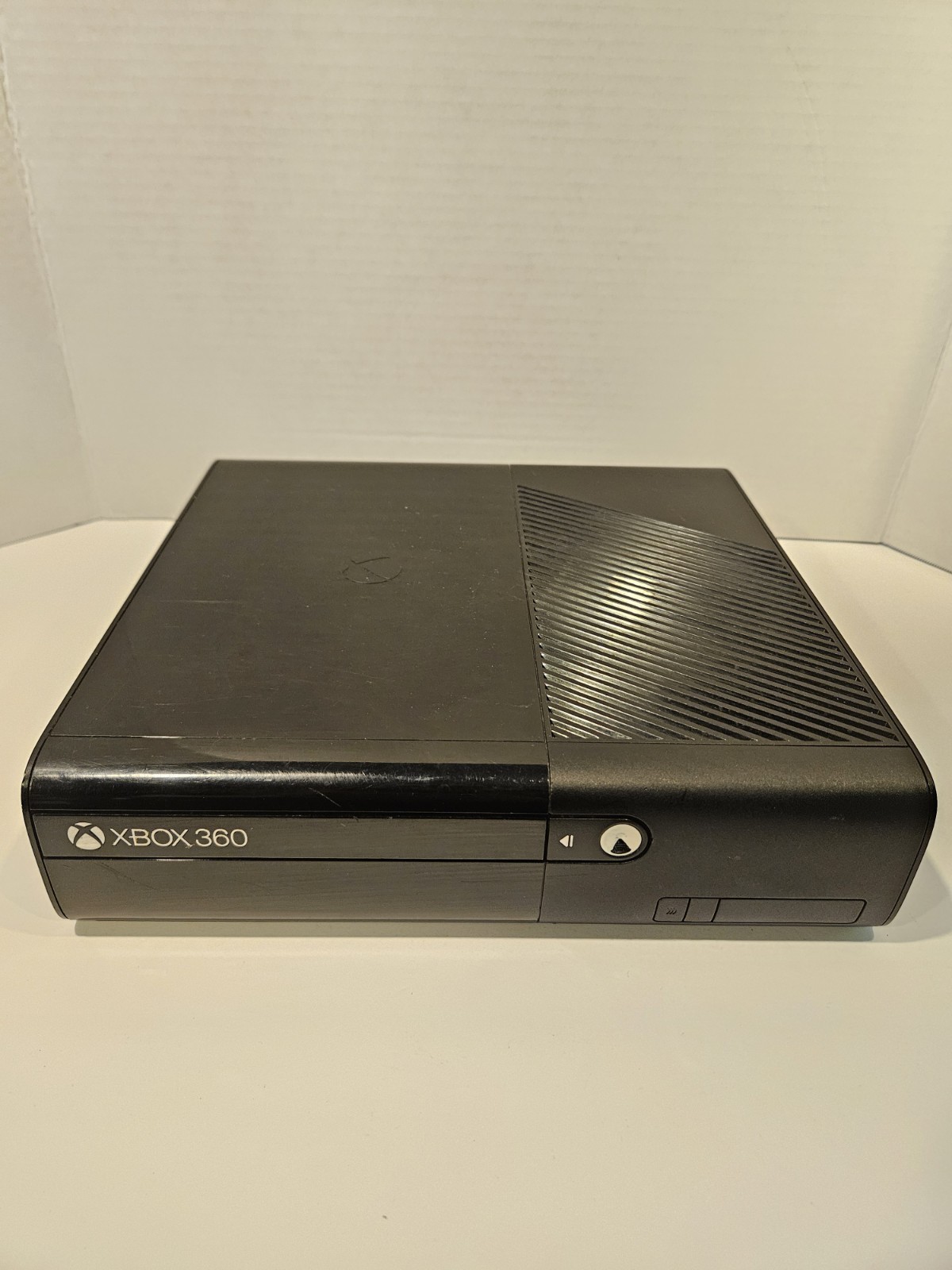 Xbox 360 E Console Bundle 1 Controller Power Supply 7 Games Tested Working