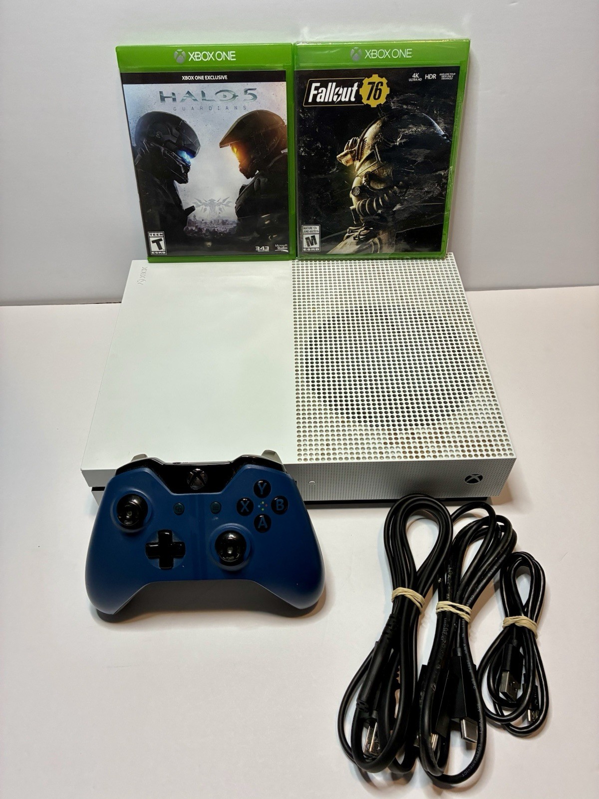 Xbox One S 1TB Console Bundle Blue Controller Halo 5 Fallout 76 Tested