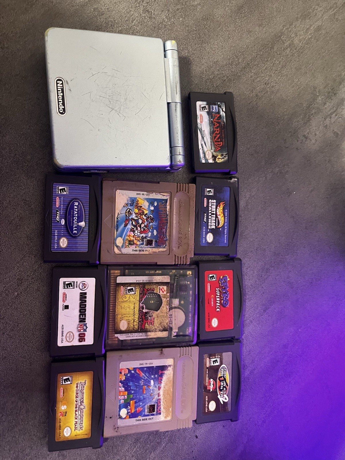 Nintendo Game Boy Advance SP Handheld System Silver + 10 Game boy games