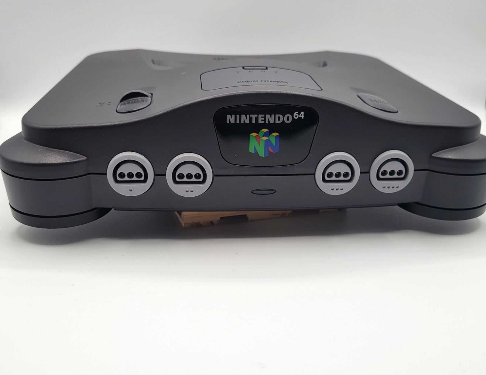 Nintendo 64 Console Bundle with Authentic Star Fox Controller Games NUS-001