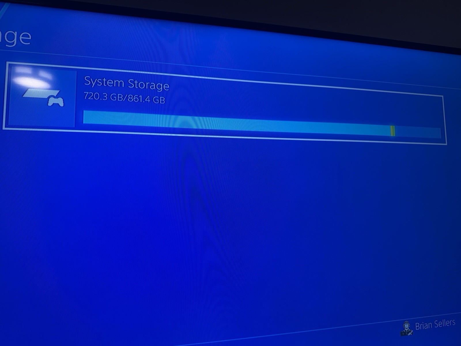 Sony PlayStation 4 Slim 1TB Console – Low Firmware 10.00