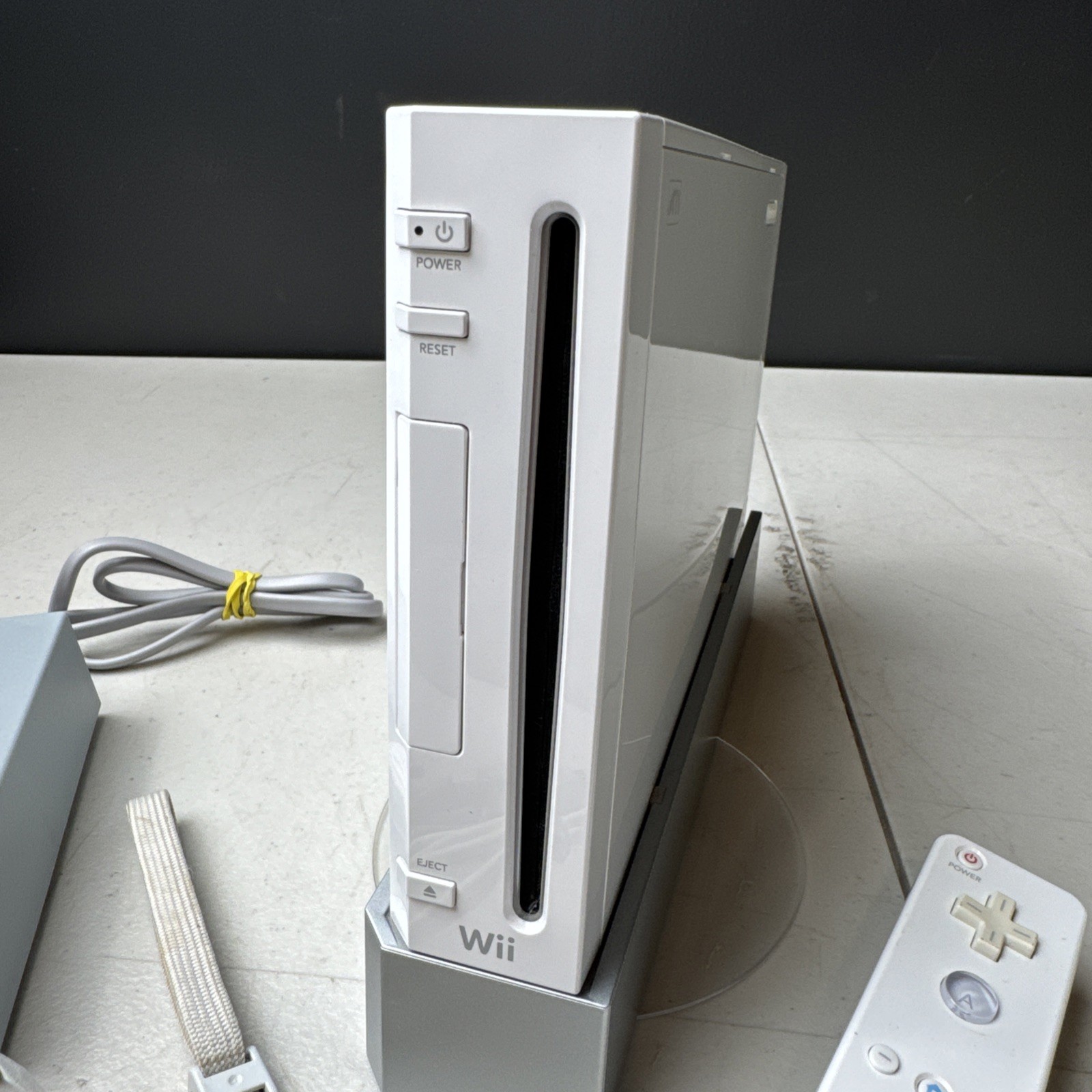 Nintendo Wii System Console White RVL-001 with Controller Tested Working