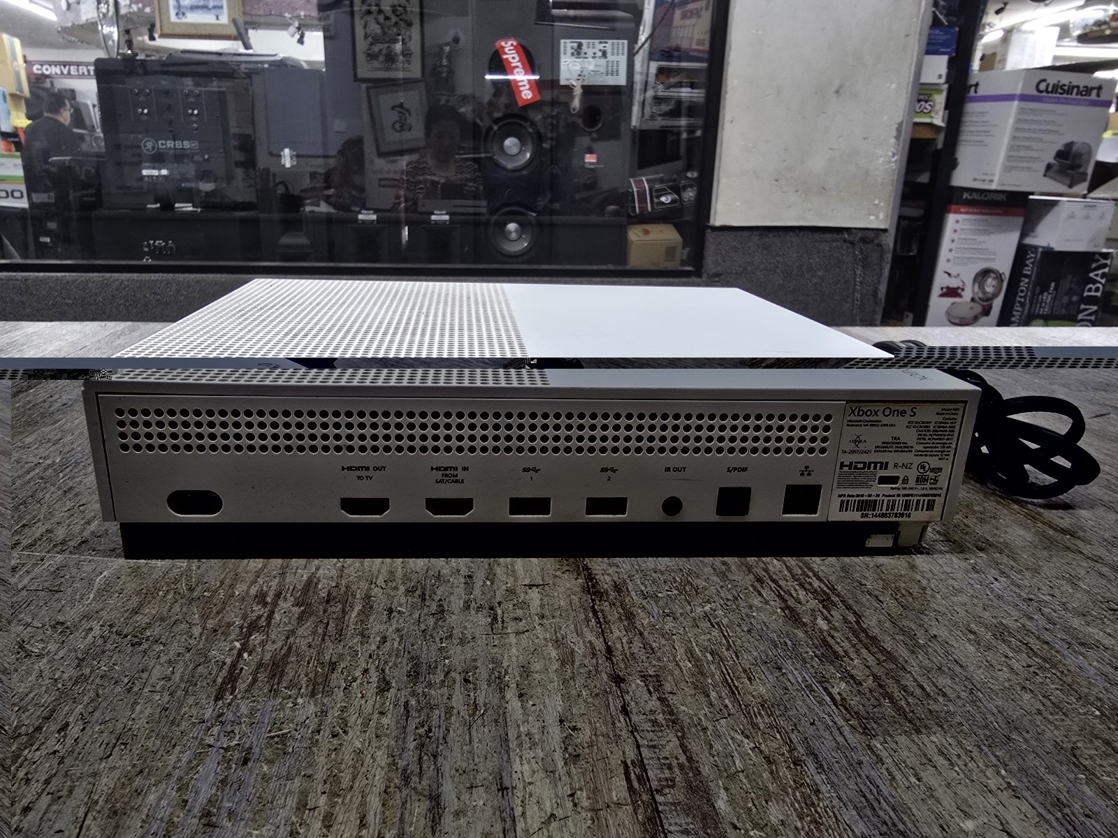 Microsoft Xbox One S 1681 White Console Onlyb1TB with Power Cord TESTED