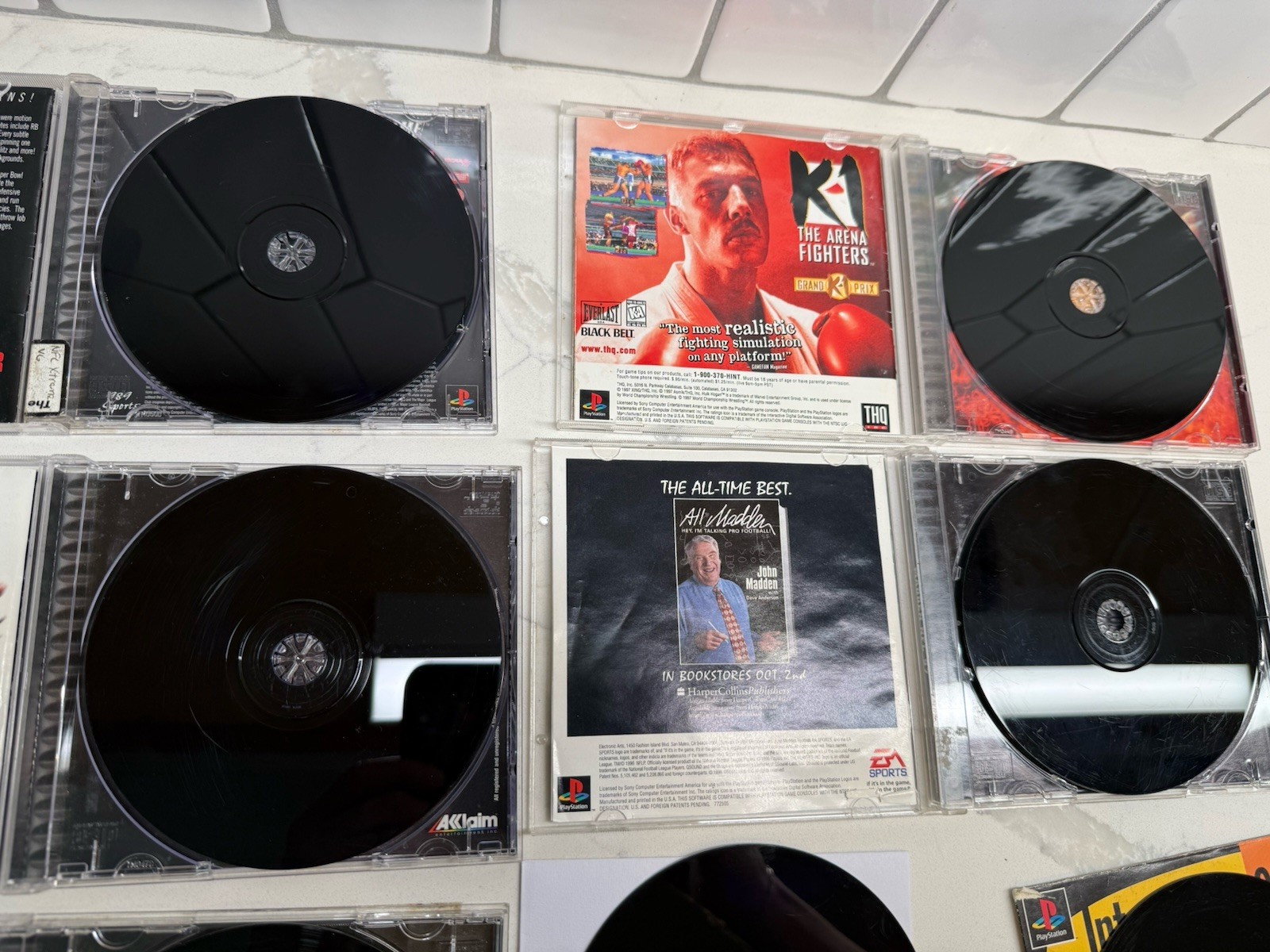 Sony Playstation PS1 SCPH-5501 Console And Game Lot – READ DESCRIPTION