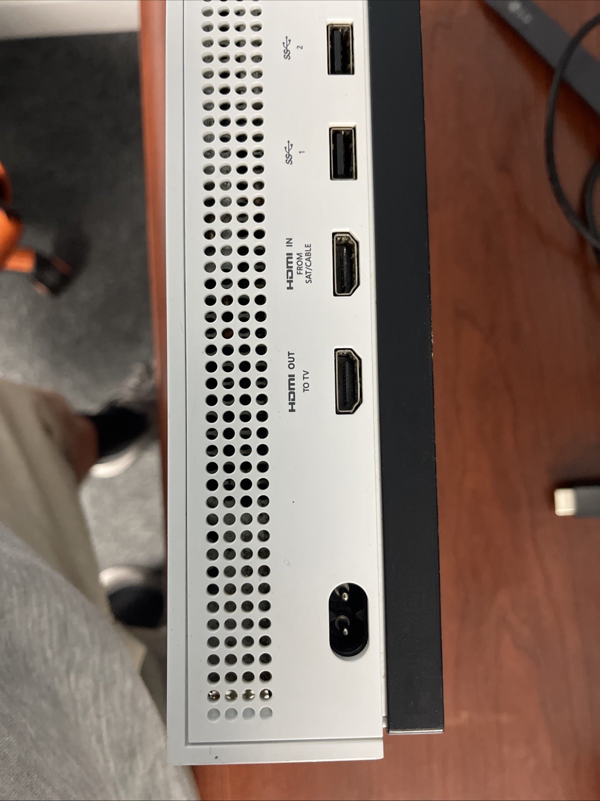 Microsoft Xbox One S – POWERS ON – Parts Only 4216