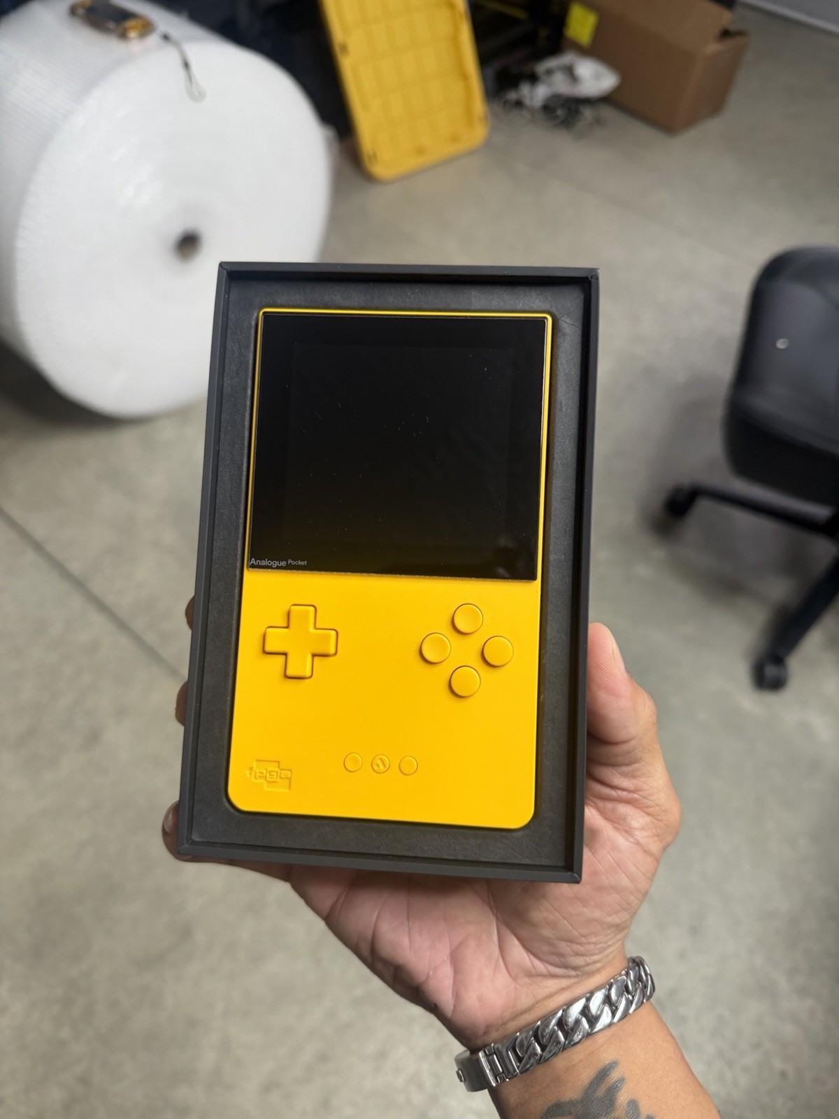 Analogue Pocket – Yellow Limited Edition
