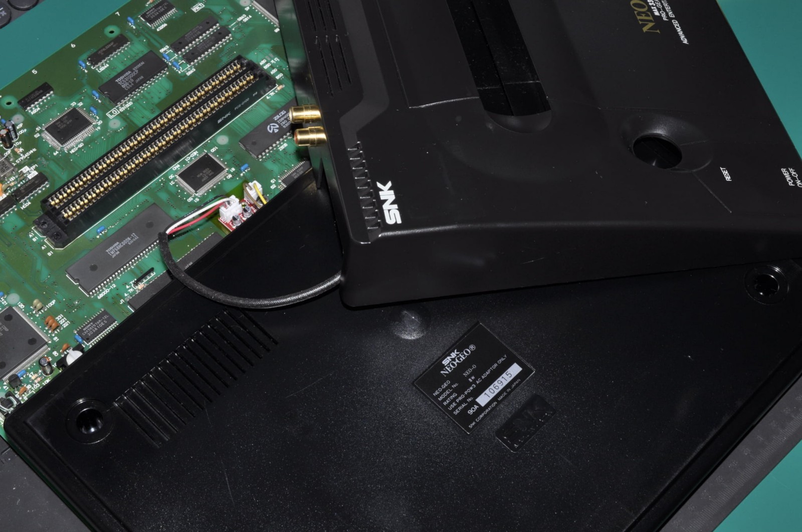 NEO GEO AES AES3-5 Stereo Mod, Full Recap, BIOS Socketed, RGB Bypass, YPbPr out