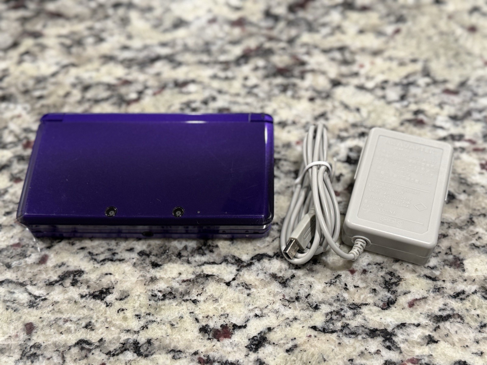 Midnight Purple Nintendo 3DS w/Charger & Games + FREE US SHIPPING!