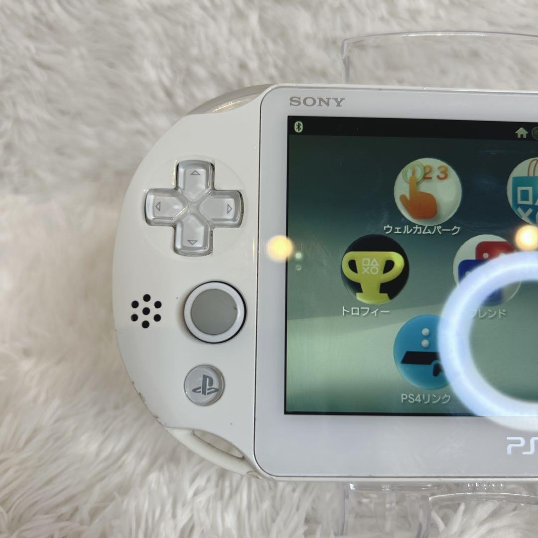 Excellent SONY PS Vita PCH-2000 Console White Tested