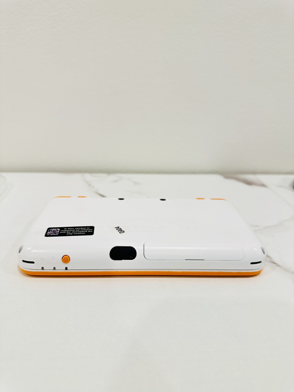 Nintendo New 2DS XL White Orange w/ 5 Games 32GB SD Charger Case Stylus Tested