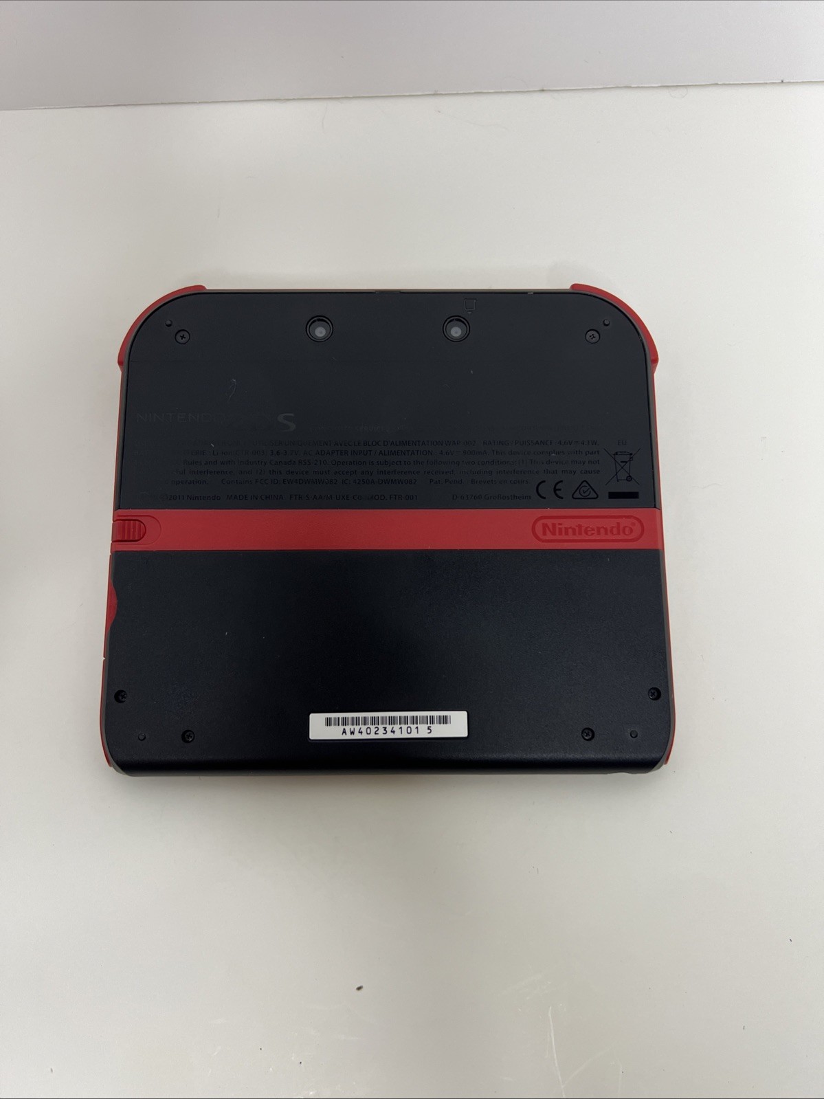 Nintendo 2DS Launch Edition Crimson Red Handheld System, Adult Owned, No SD Card