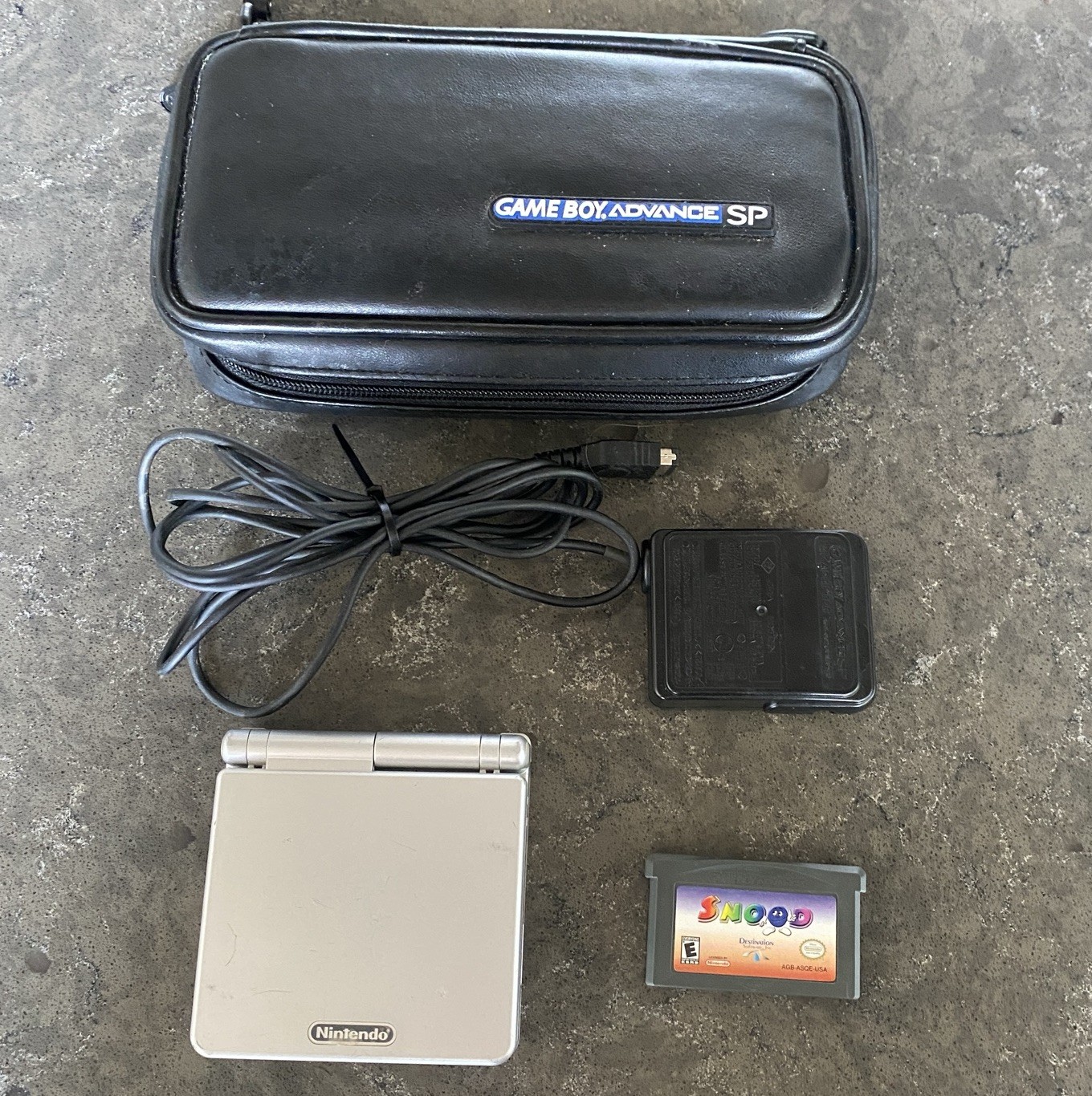 GameBoy Advance SP Console Snood Bundle Game + Charger + Case + Cartridge AGS001