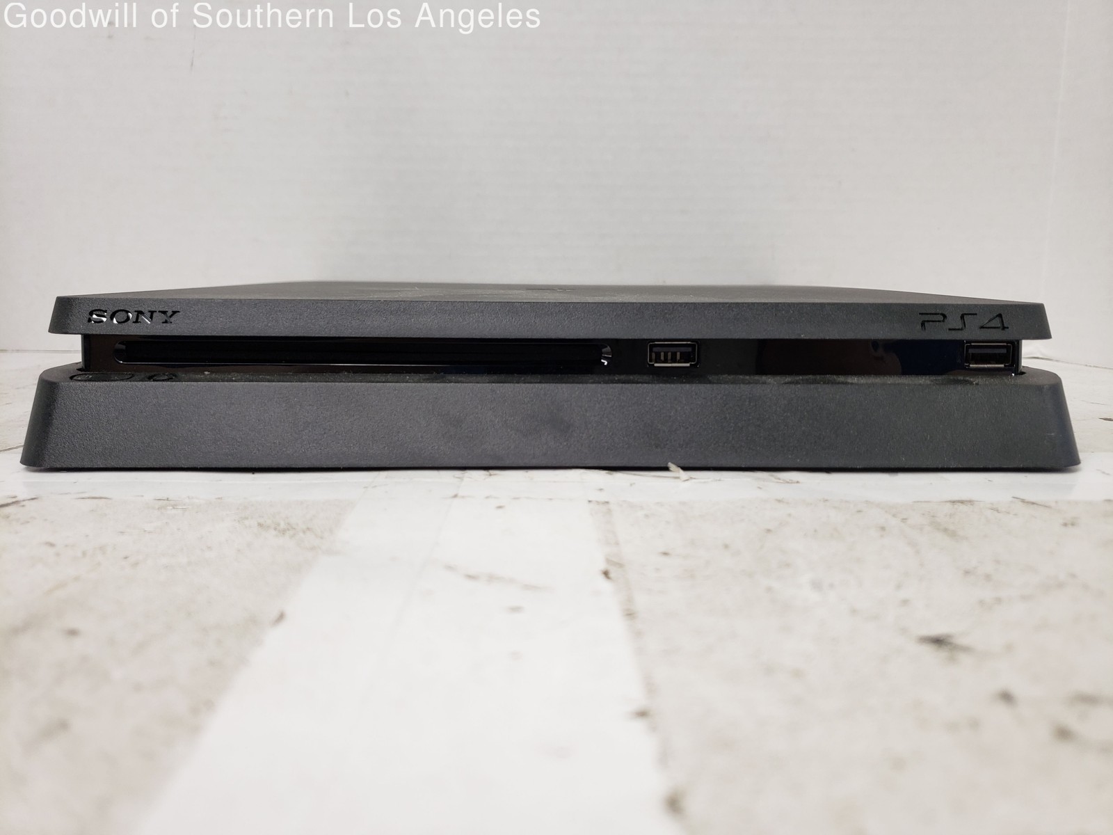 Sony PlayStation 4 Slim 1TB Home Console Model CUH-2215B Bundle