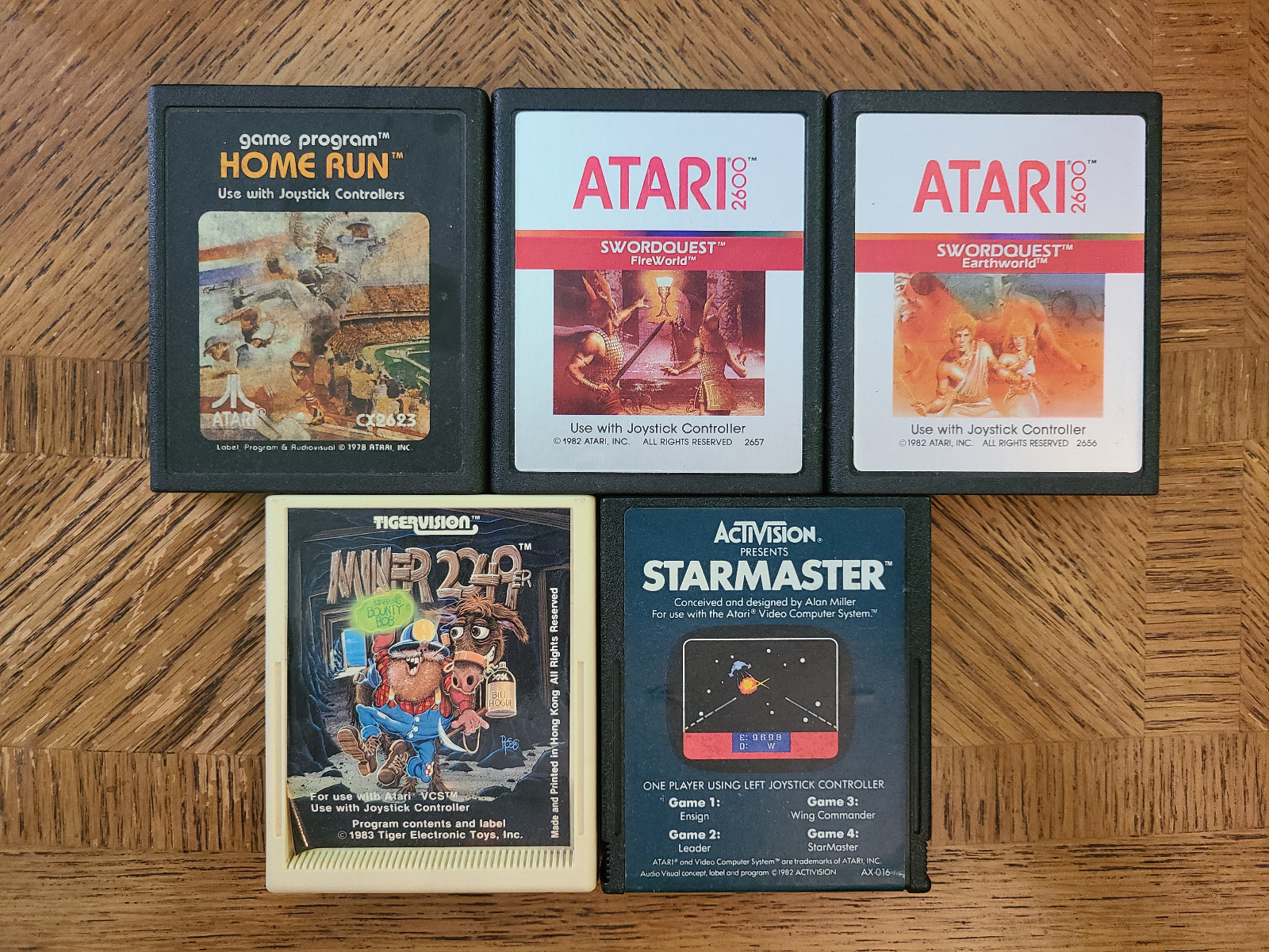 Atari 2600 Jr. 1986 Home Console with games and controllers