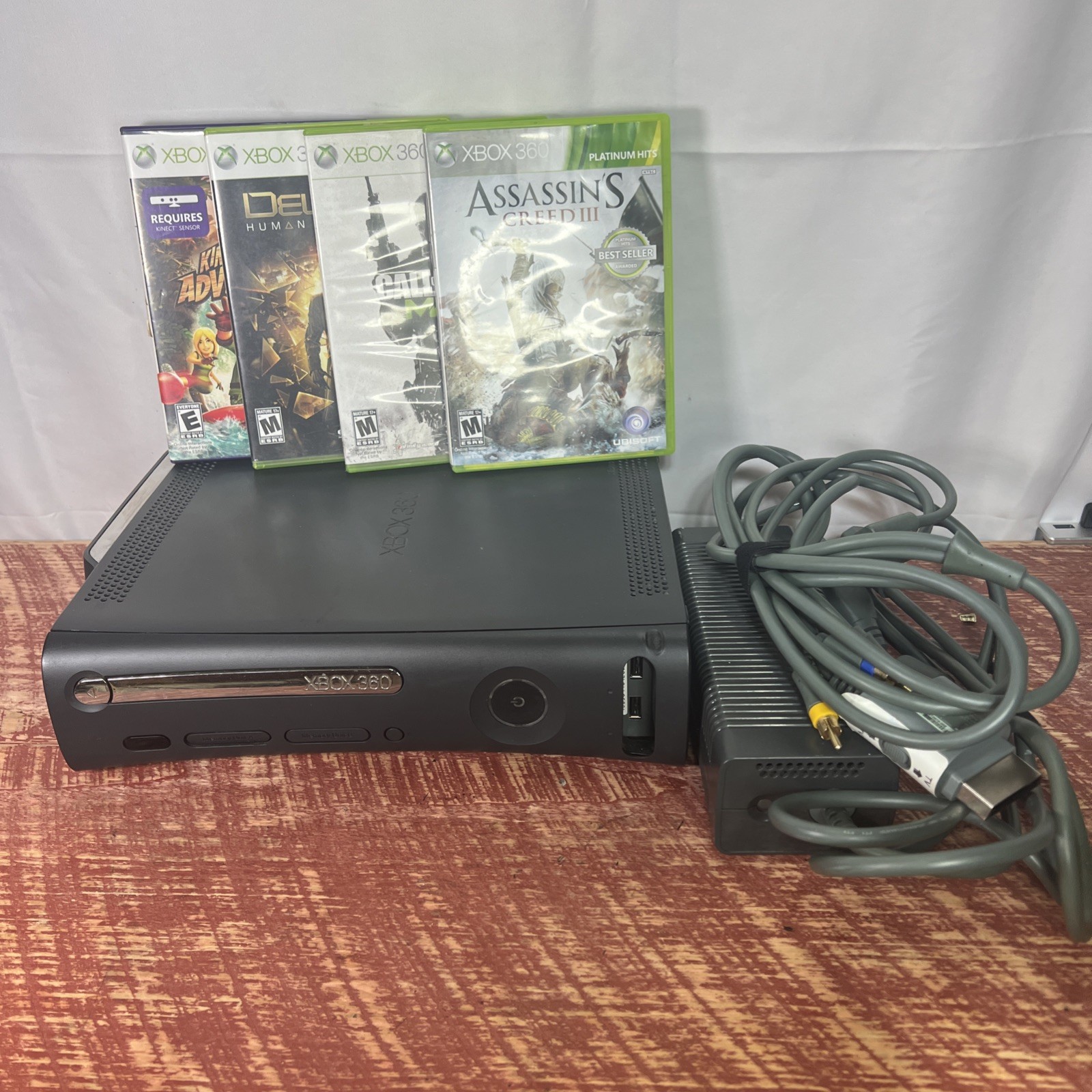 Microsoft Xbox 360 Elite 120GB Console System Bundle 4 Games AV & Power Cables