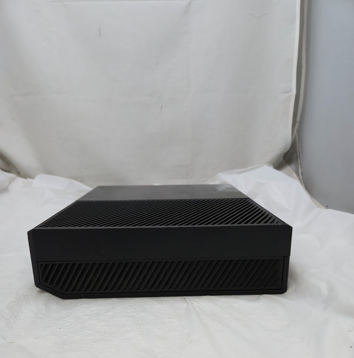 Microsoft Xbox One : Black : Console-only : 1540 : Tested & Works