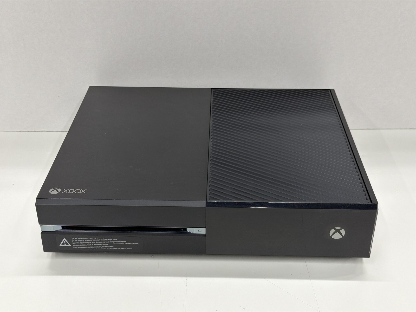 Microsoft Xbox One Day One Edition with Kinect 500GB Black Console 1540 Good