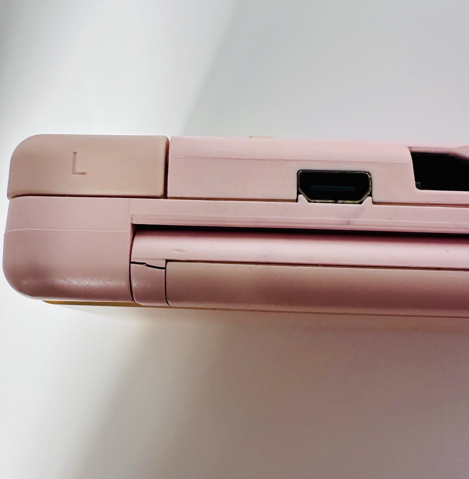 Nintendo DS Lite Pink Handheld Console Touchscreen Dual Screen with Stylus