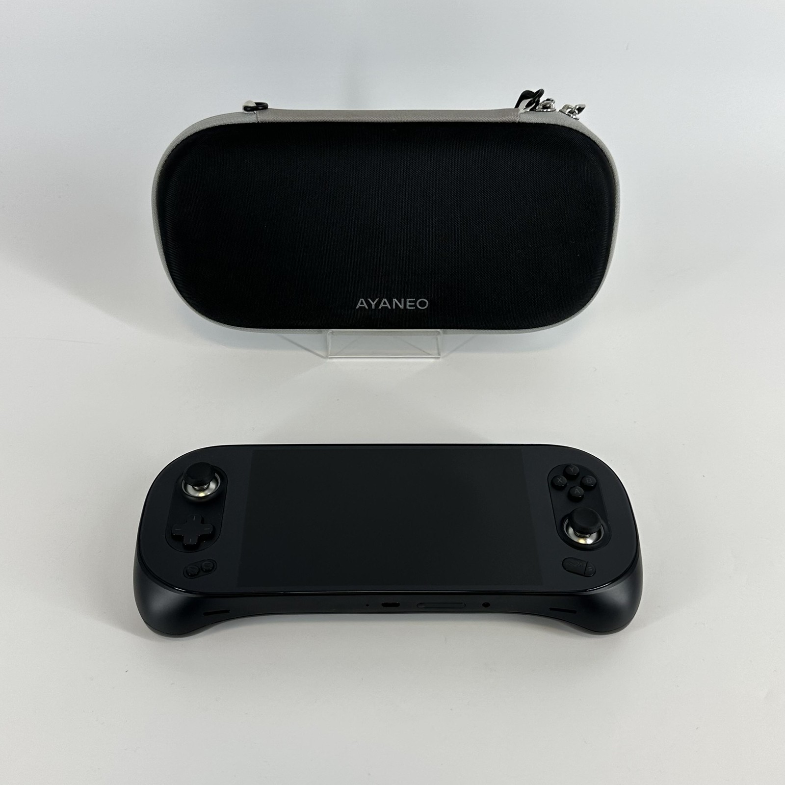 AYANEO 2 Console Black 2TB w/ Case – Good Condition