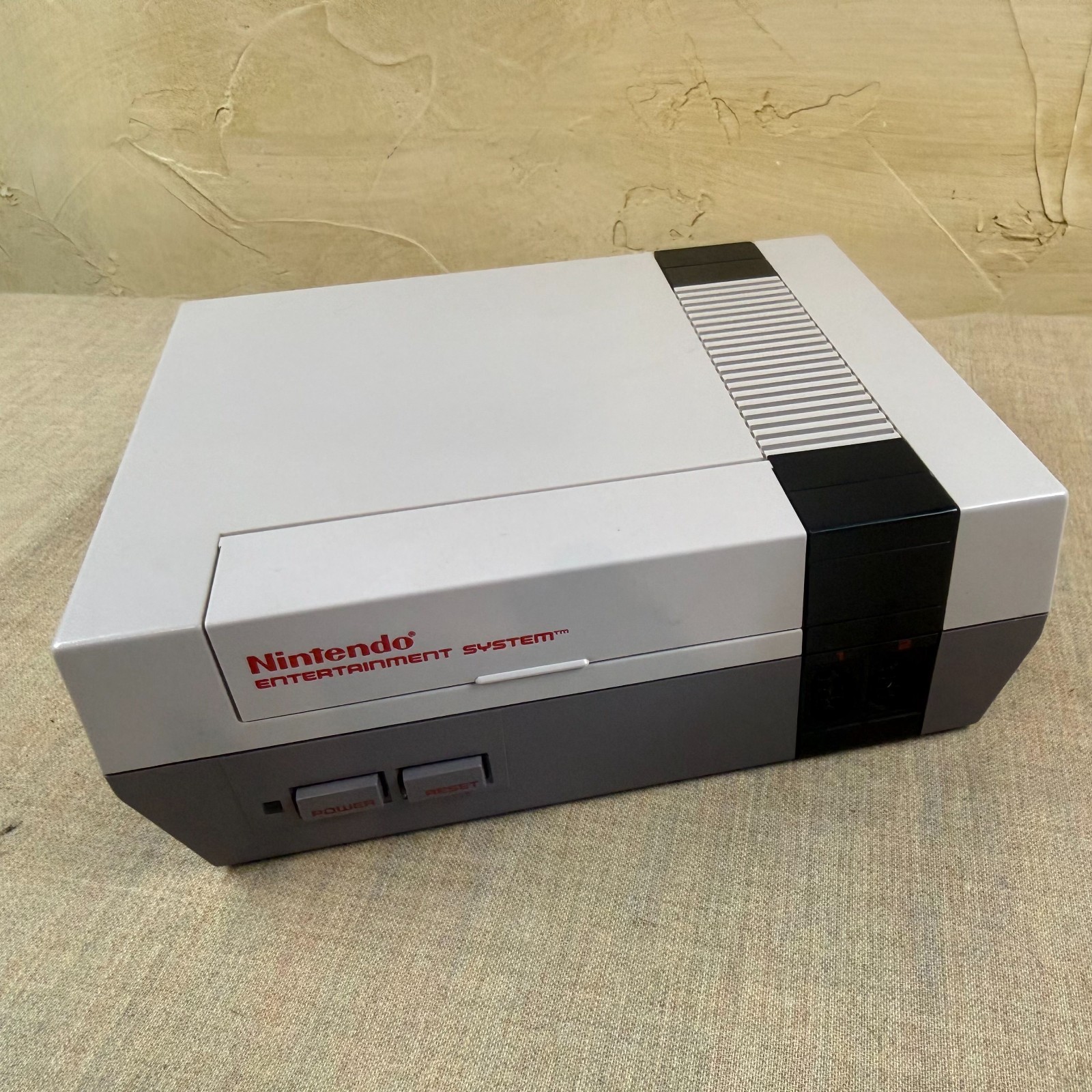 Nintendo NES Console Bundle OEM Controller New Pin Clean Tested No Yellowing