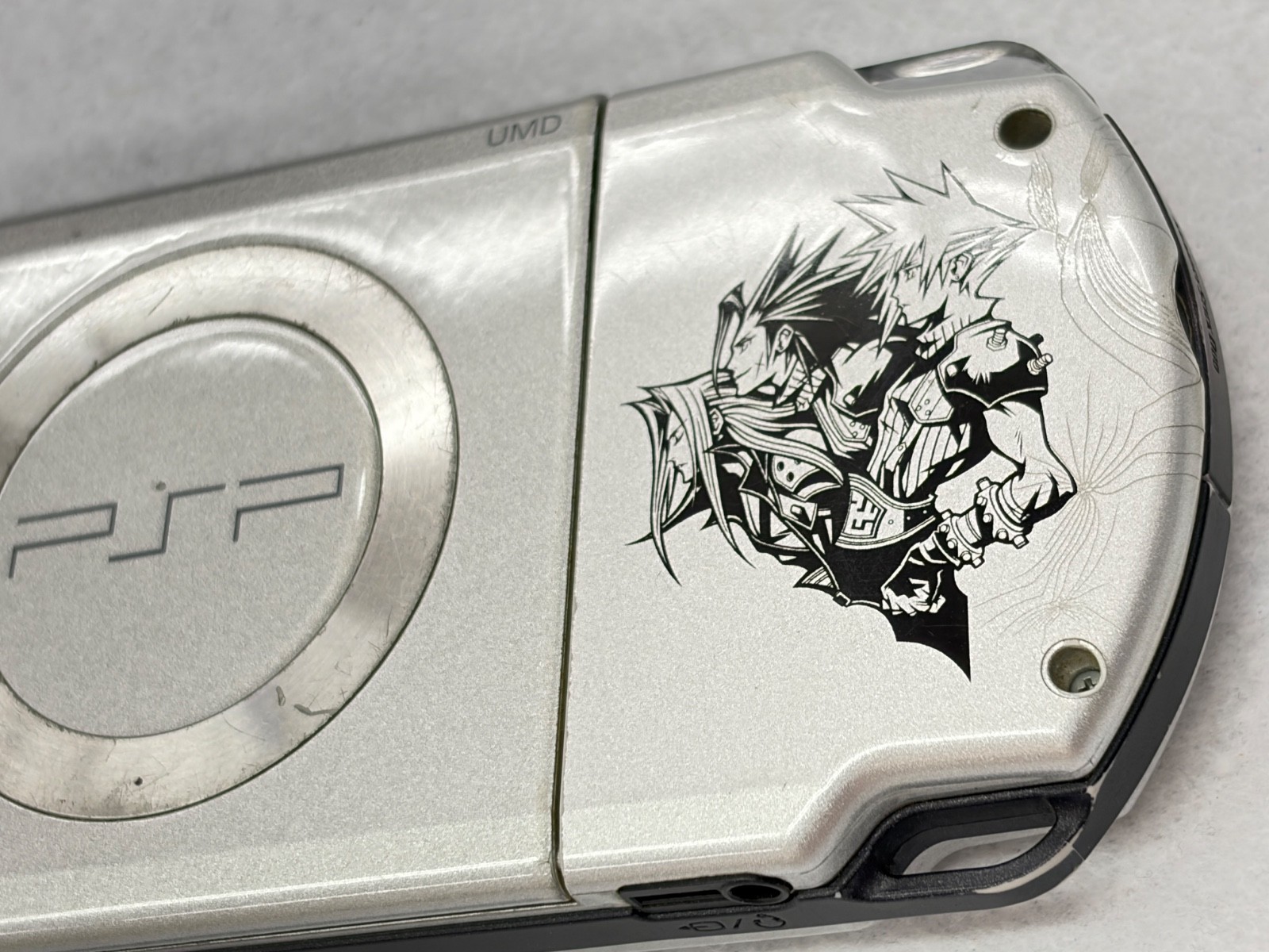 SONY PSP 2000 Crisis Core Final Fantasy FF7 Limited Edition Playstation [41587]