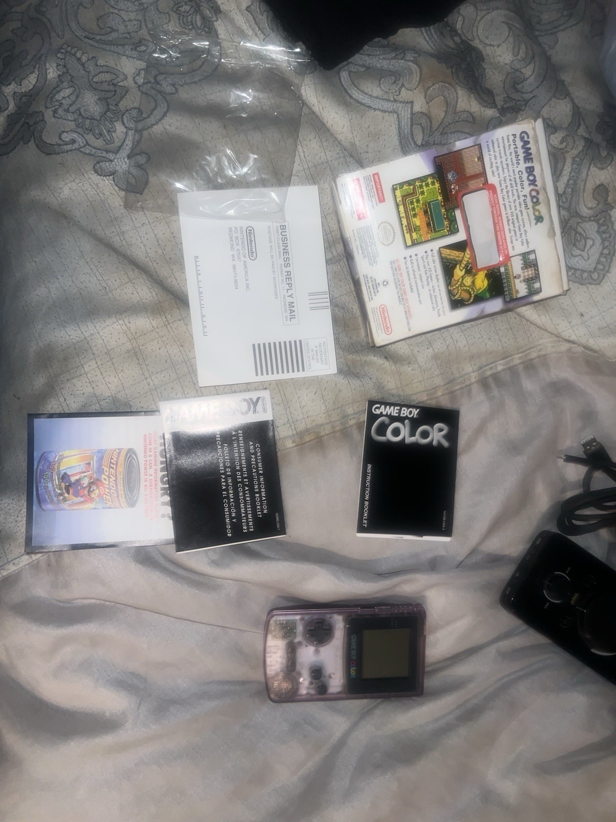 Nintendo Gameboy Color GBC Atomic Purple CGB-001 Handheld System Complete in Box
