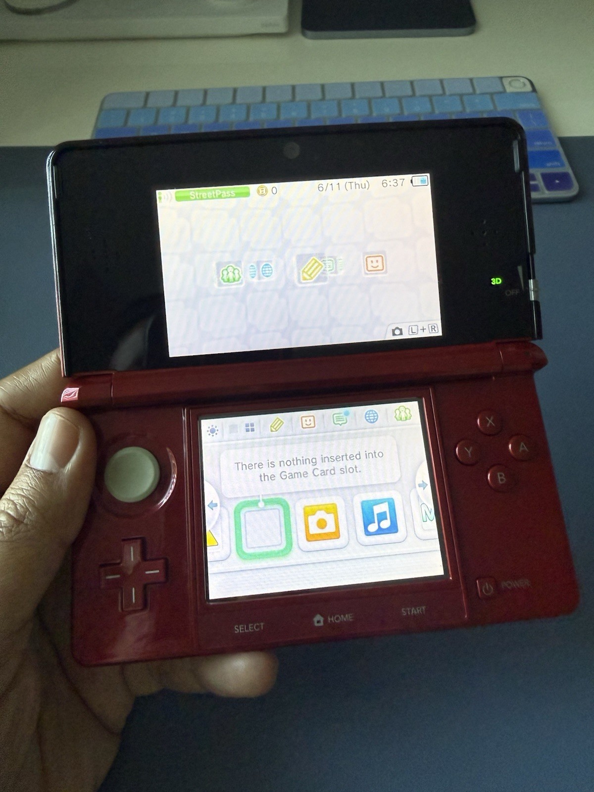 Nintendo 3DS Handheld System – Flame Red