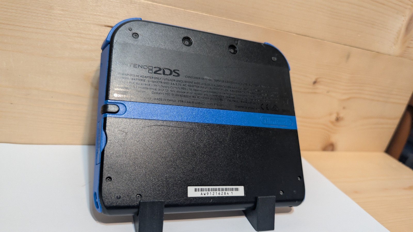 Nintendo 2DS Blue/Black US Version W/SD & Cable *Tested*