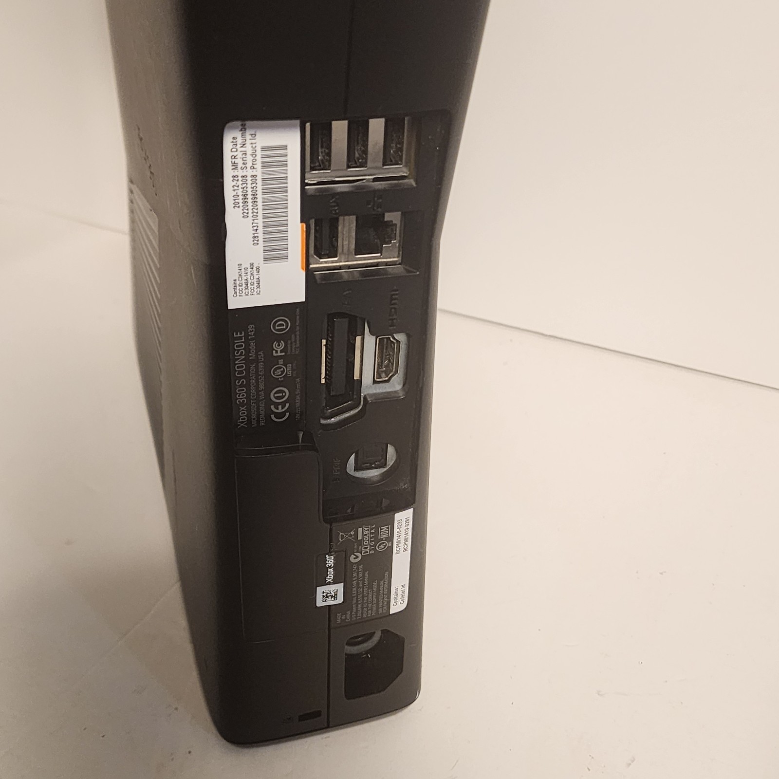 XBox 360 S Console 2 GAME 1 Controler BUNDLE! Tested Works