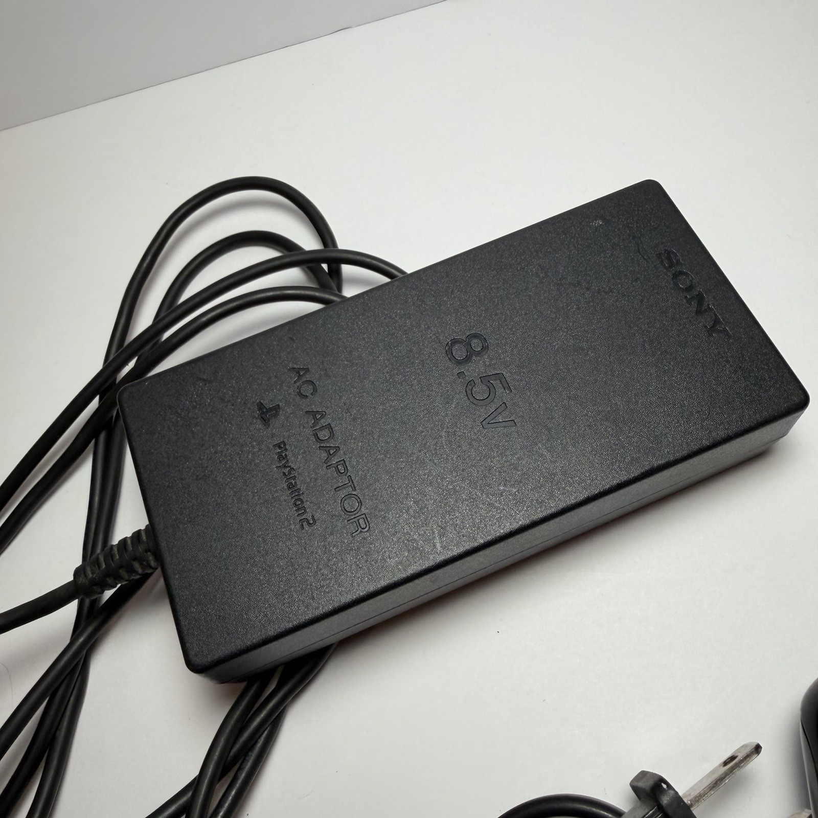 Sony PlayStation 2 Slim PS2 Console SCPH-75001 Black W/ Cords & Controller