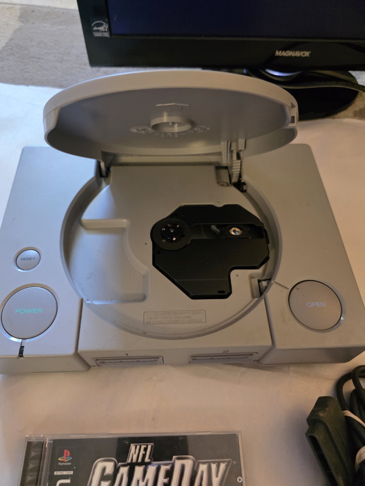 Sony PlayStation 1 SCPH-7501 Console Game System PS1 2 Controller Bundle