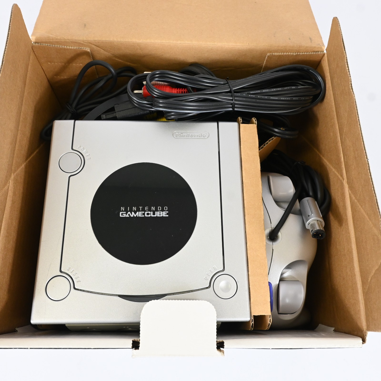 Nintendo GameCube DOL-001 Silver Console Boxed Controller Tested Working