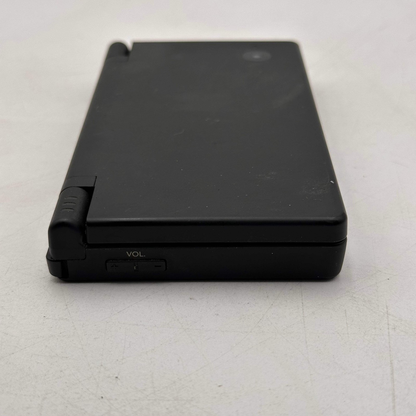 Nintendo DSi (TWL-001) 2008 Black Bundle w/ 3 Games & Carrying Case