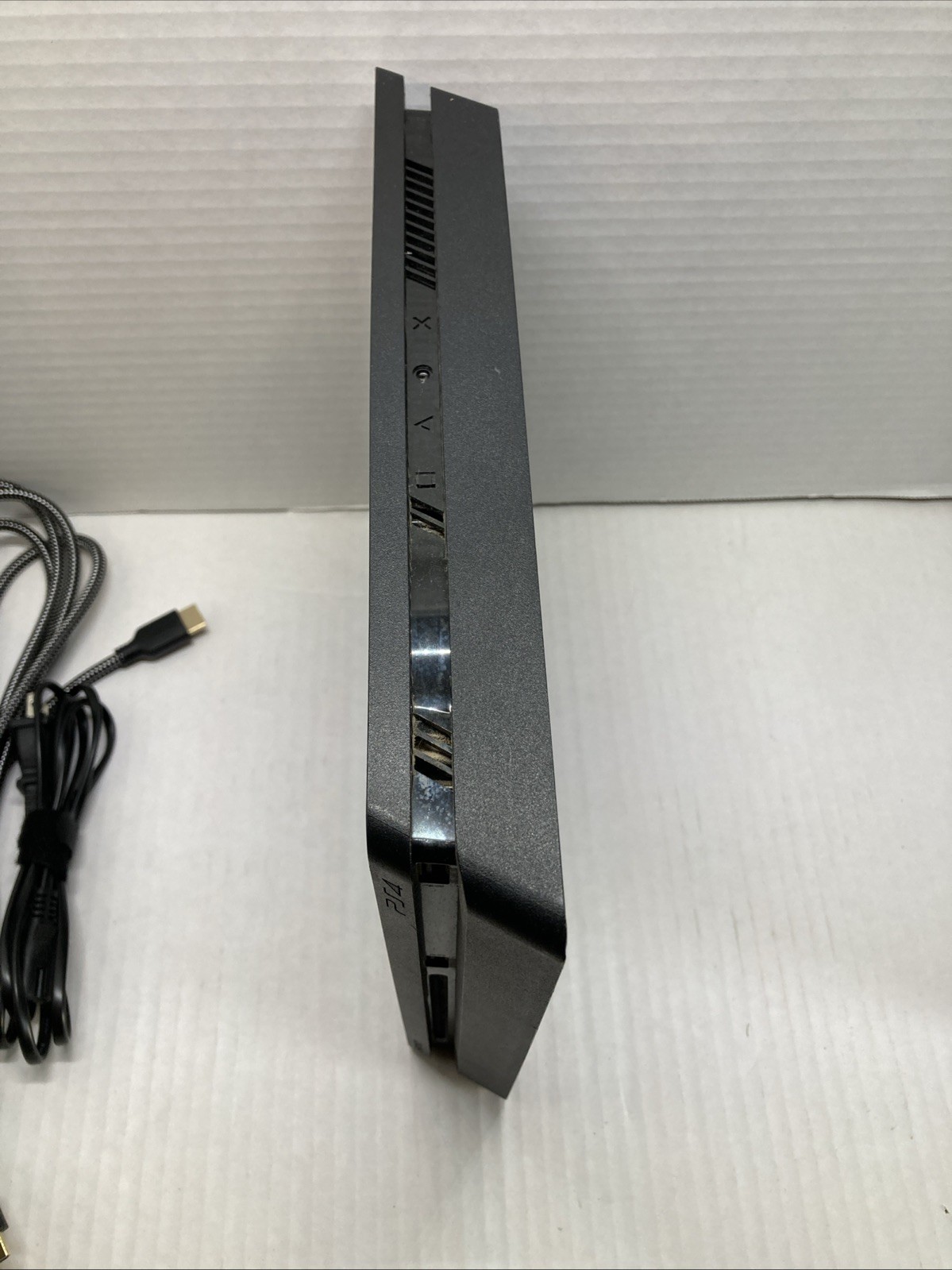 Sony Playstion 4 Slim Blk Console 900gb W/cords & Controller Bundle Tested Works
