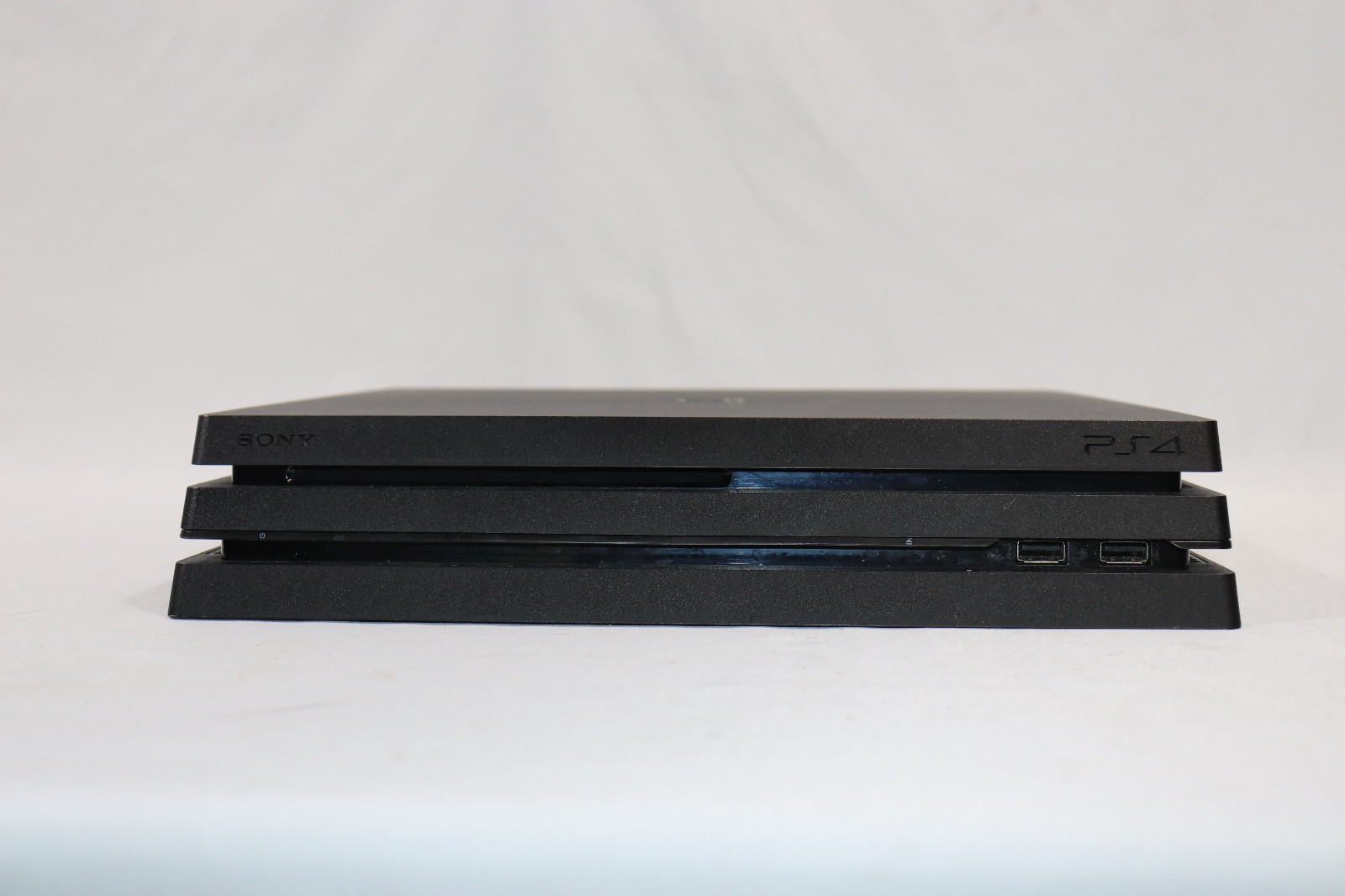 Sony PlayStation 4 Pro 1TB Console Only-Parts Or Repair BAD HDMI PORT