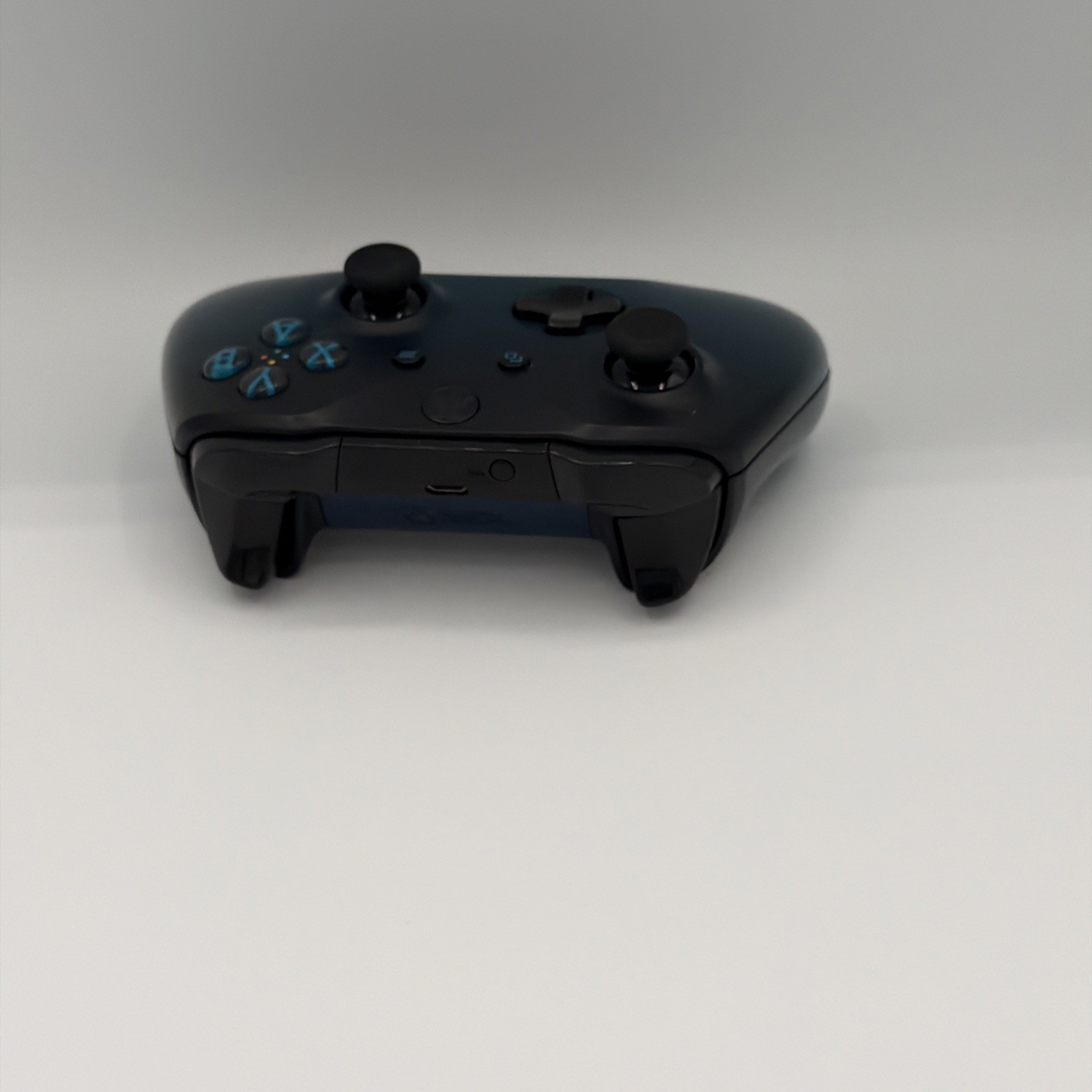 Xbox One X 1TB Console Refurbished Bundle Aqua Shift Controller 7 Games COD RE