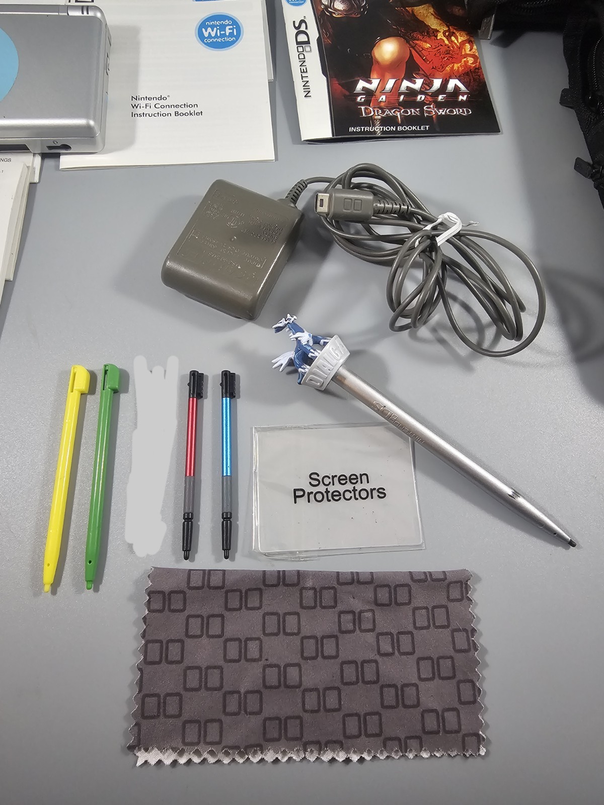 Nintendo DS Lite Silver BIG Lot – Cases Games Stylus Manual Accessories READ!