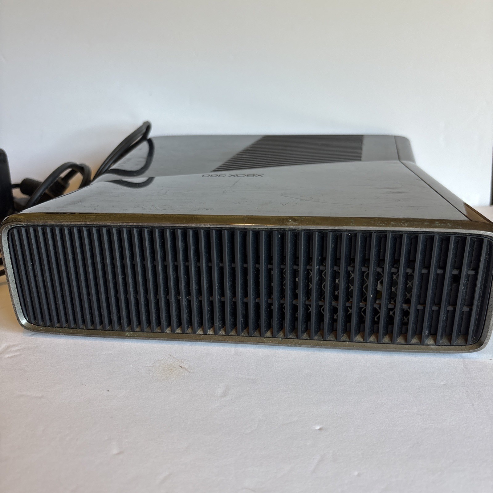 Xbox 360 Slim Matte Black Console 1439 320GB Cables New HDMI Cord Tested Works