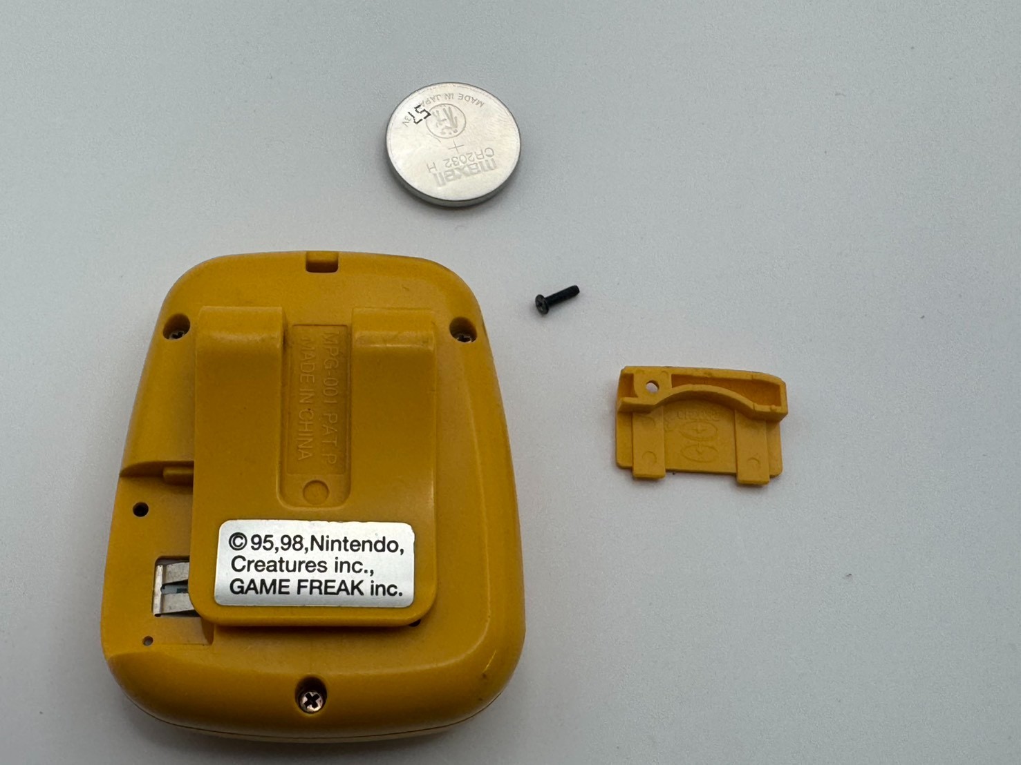 Nintendo Pocket Pikachu Yellow Pedometer Virtual Pet Tested Japan
