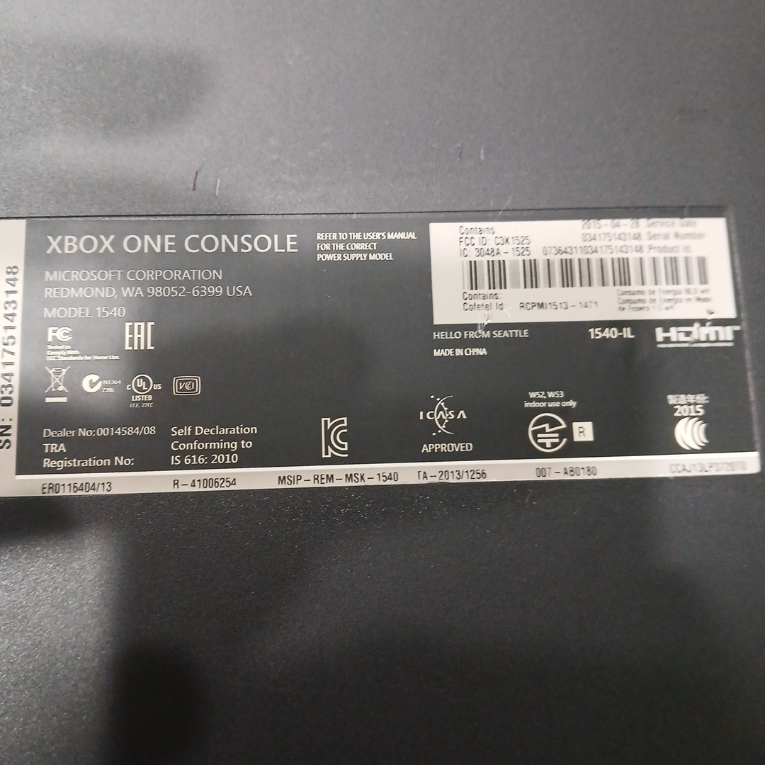 Microsoft Xbox One Console 1540 500GB SSHD W Original Box, Controller & Kinect