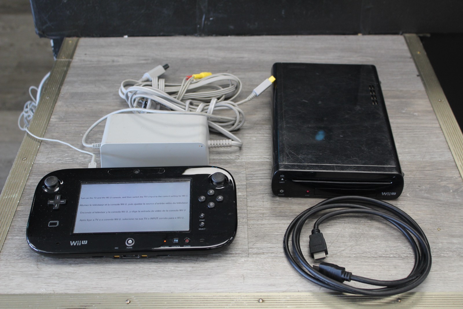 Nintendo Wii U Launch Edition 32GB Black Handheld System WUP-010 & WUP-101 (02)