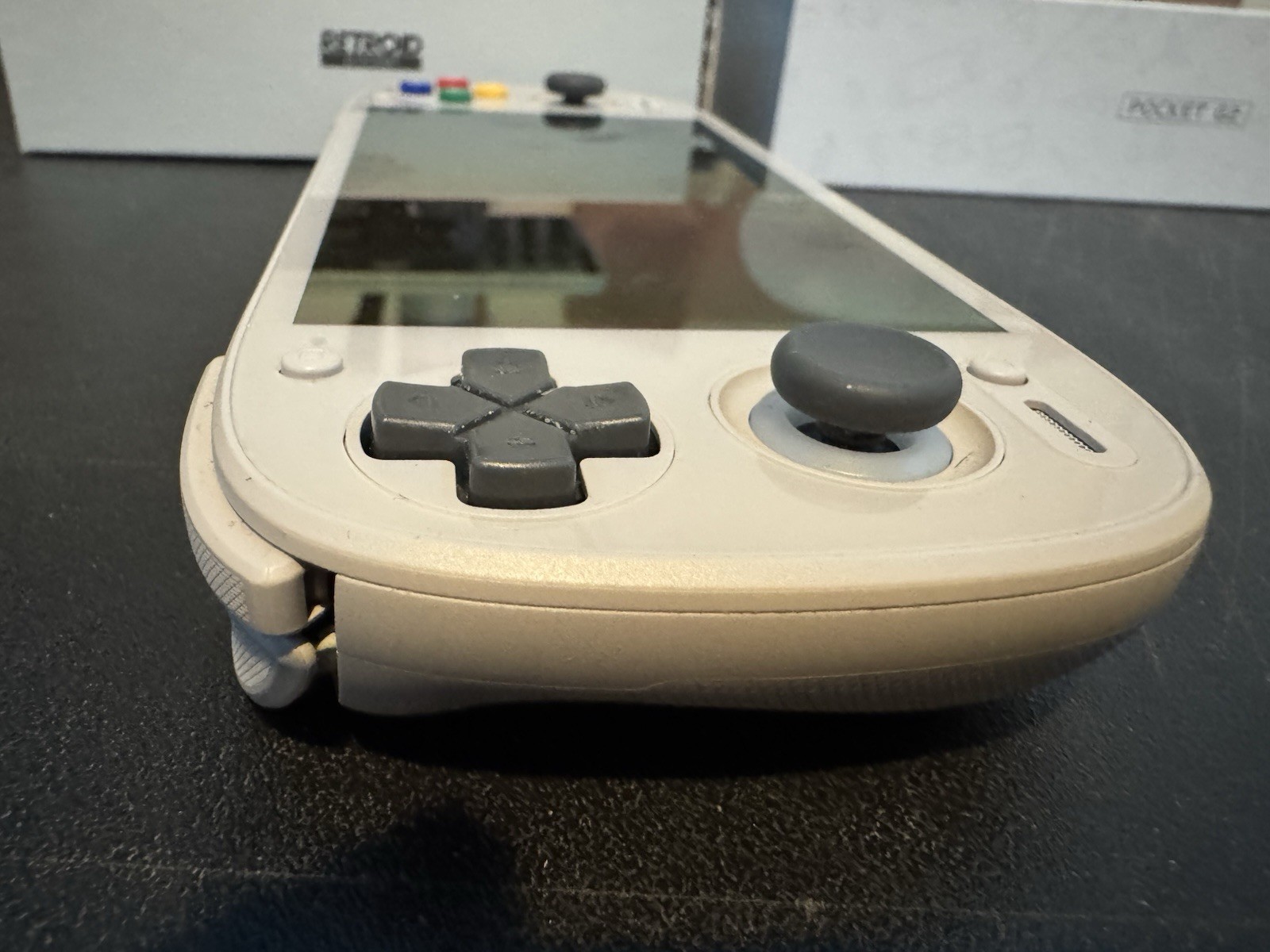 Retroid Pocket G2 handheld gaming console/ Dual screen/ 2 cases/ Official Grip