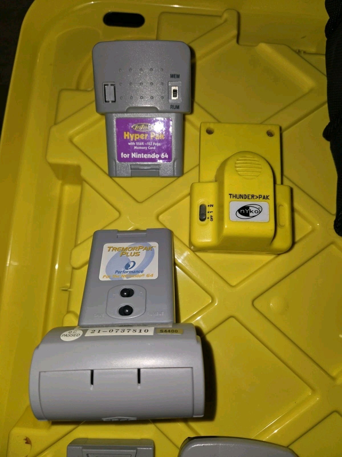 Nintendo 64 Console Bundle Expansion Pack, Controller, Transfer Pak, Memory Card