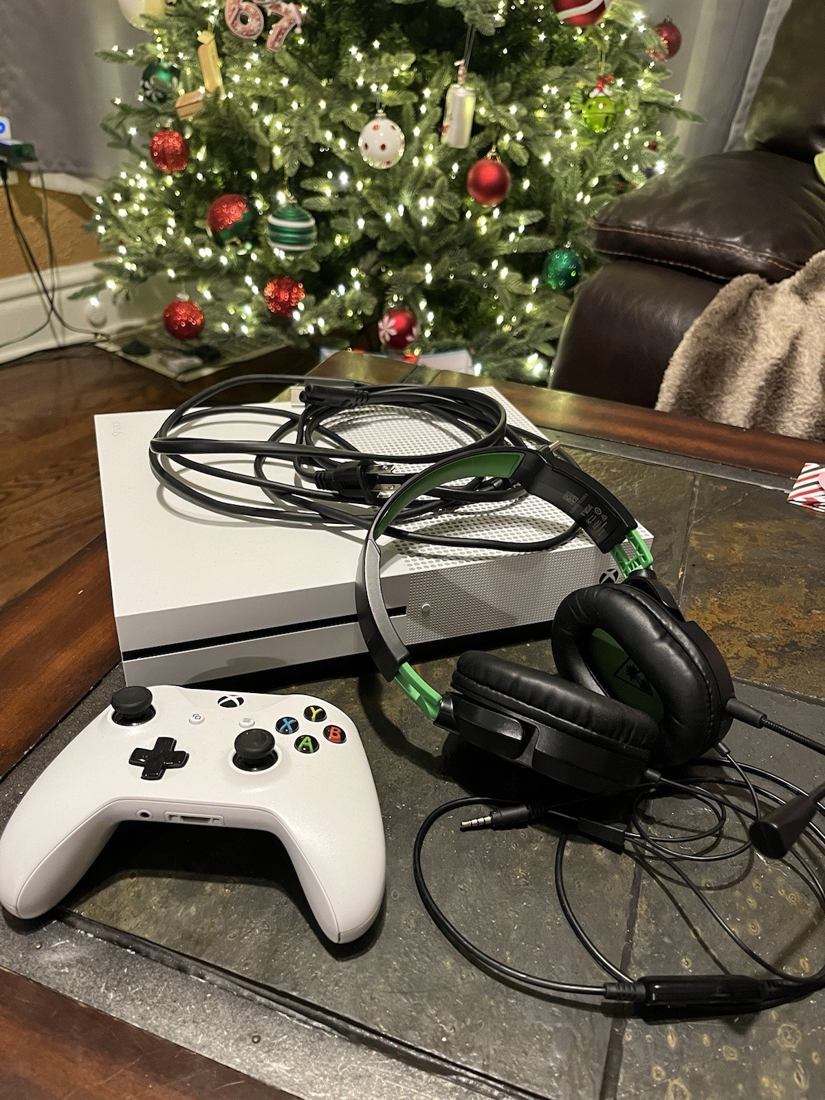 Microsoft Xbox One S Minecraft Favorites Bundle 500GB Game Console – White