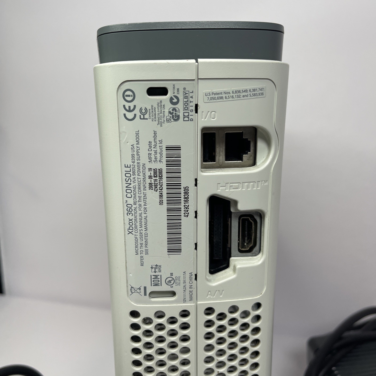 Microsoft Xbox 360 White Video Gaming Console System Includes Controller READ DC