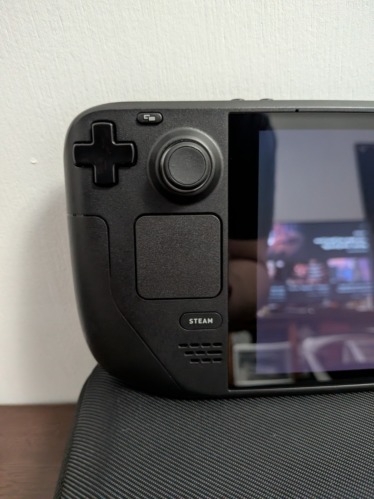 Valve Steam Deck 256GB Charger & Carrying Case (pics are of exact item)