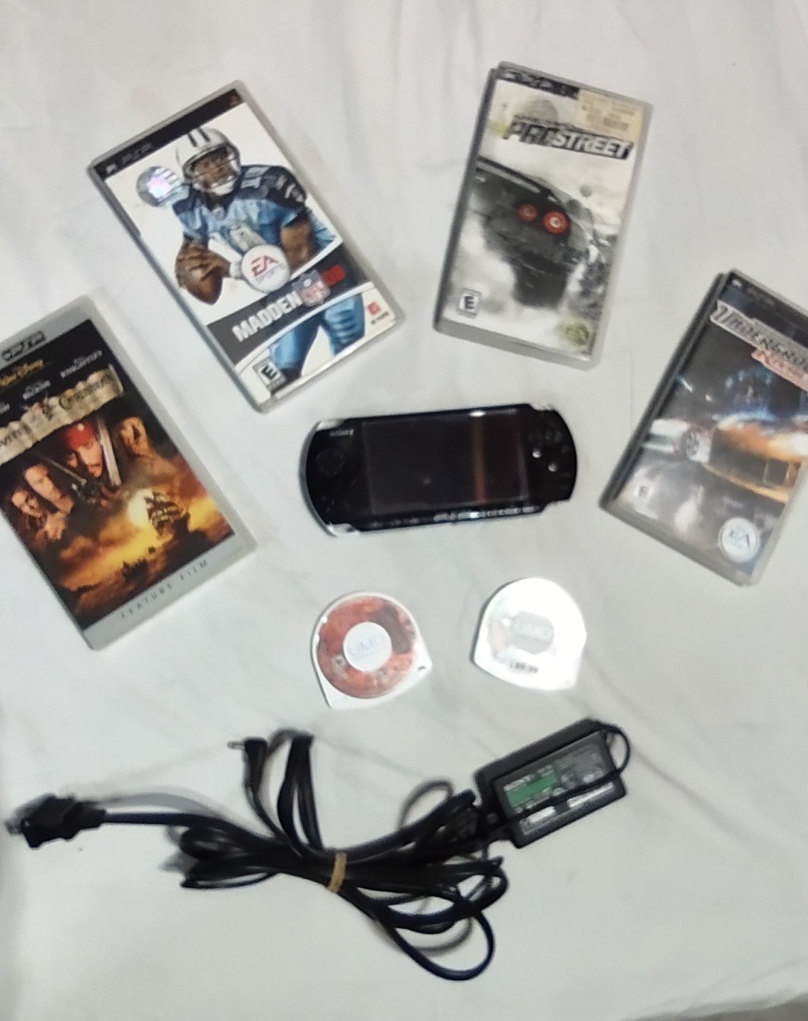 Sony PSP 3001 Portable Handheld Console System New battery + 5 Games + 1 movie