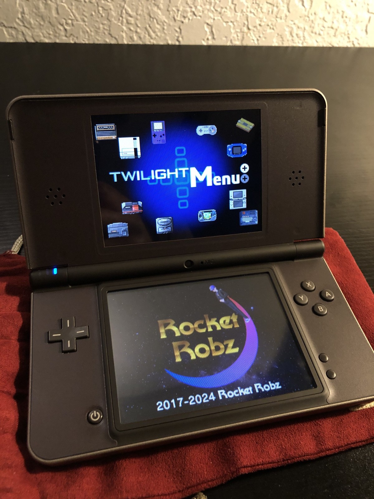 Nintendo DSi XL Bronze Handheld System w/Chargers + Bonus – Clean – Free Ship