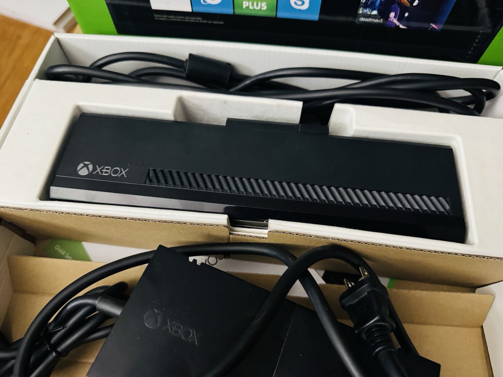 Microsoft Xbox One 500GB Home Console with Kinect Sensor Black TESTED OG BOX